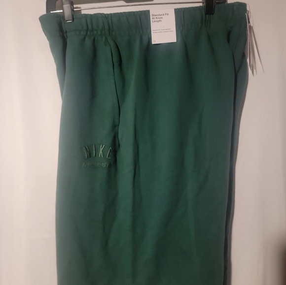 Nike Men's Sportswear Club Fleece French Terry Athletic Shorts DZ3061-341 Medium - Picture 2 of 8